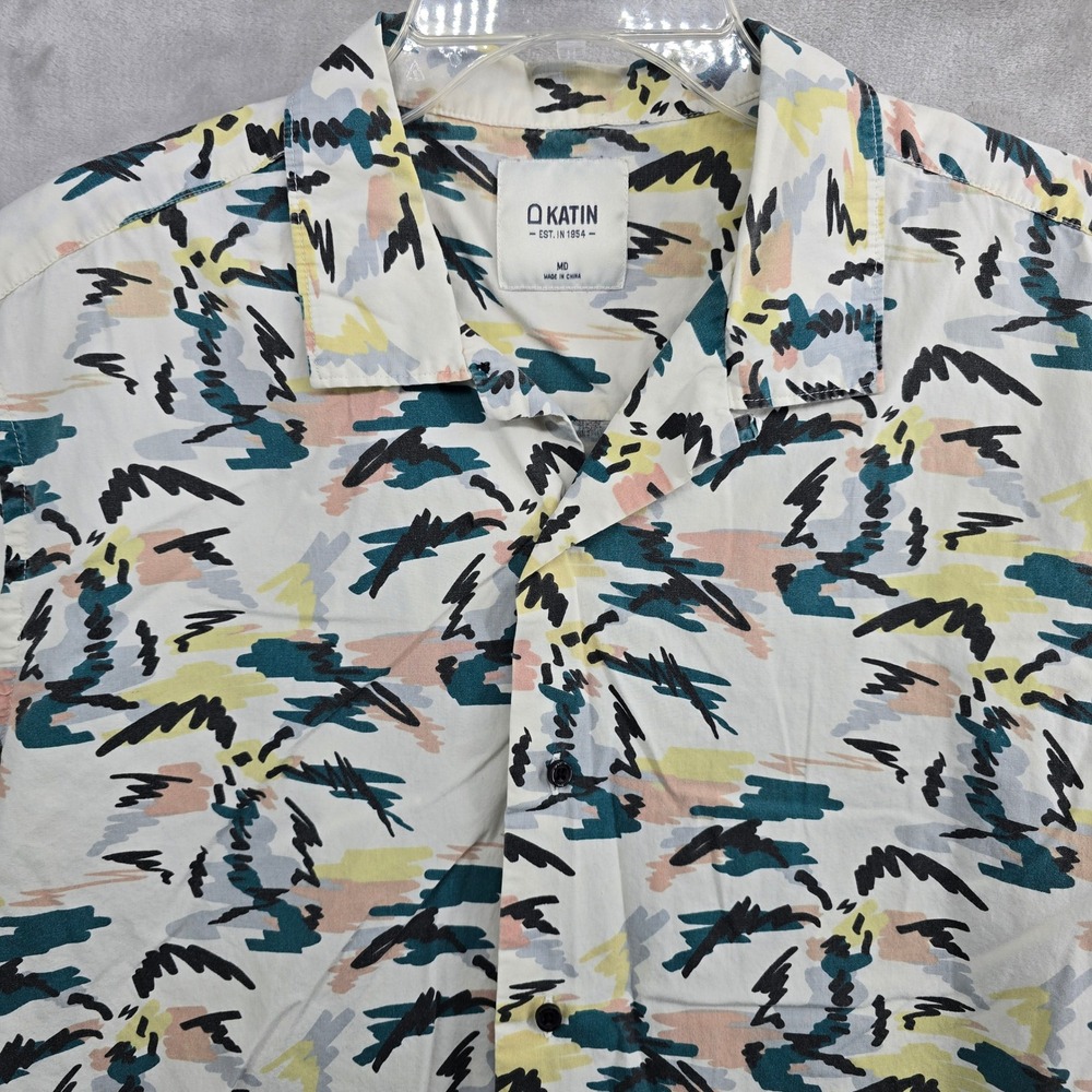 KATIN Size Medium Palm Tree White Abstract Print Short Sleeve Button Up Shirt